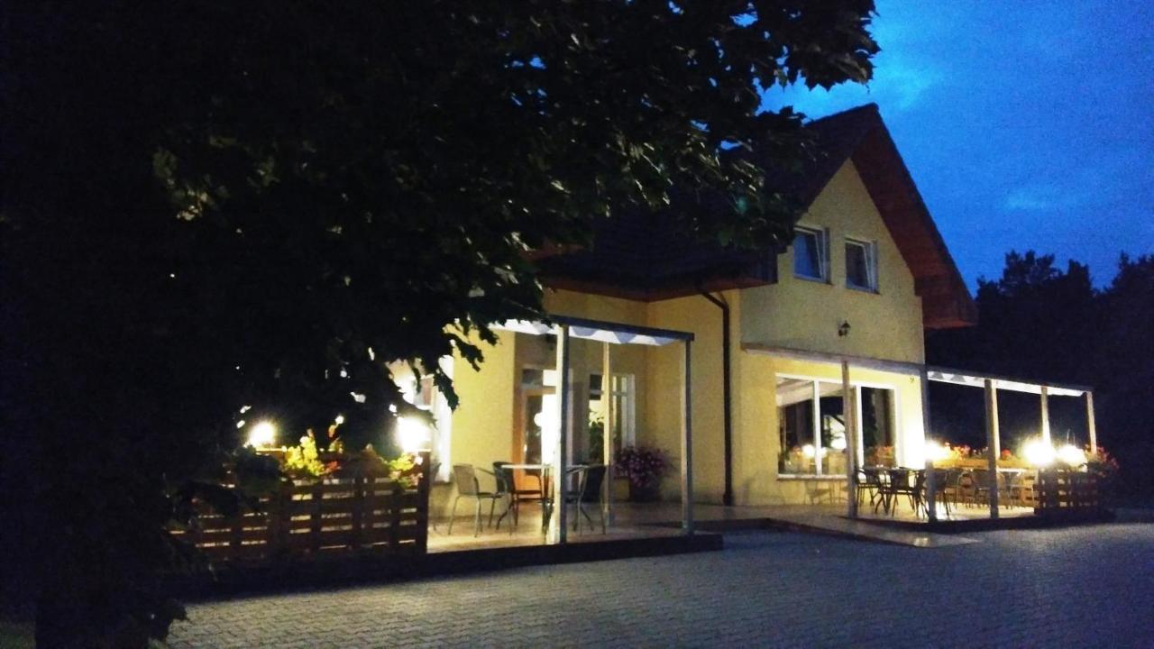 Pokoje Goscinne Przylesie Łobez Kültér fotó